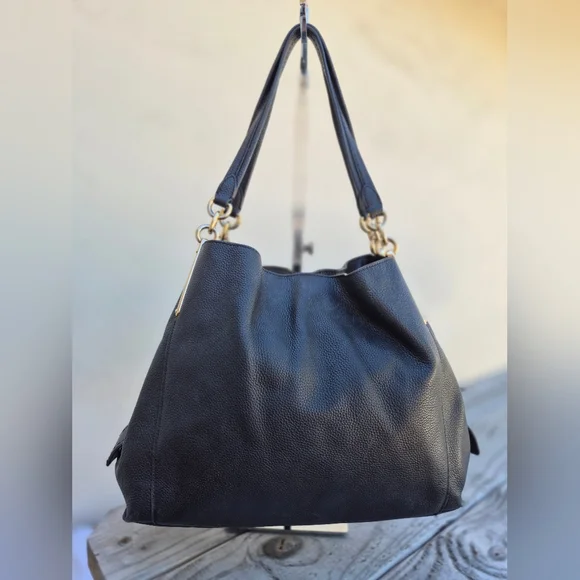 Coach Dalton 31 Black Pebbled Leather Bag - Picture 2 of 12